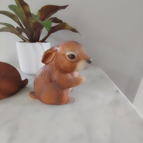 Vintage Harvey Knox Pair of Hand Painted Japan Rabbits, 1983 Global Art. - Picture 3 of 14